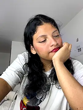 Snapshot of tati__22 chatting on 17, 9, 2025 tati  22 online show from 17, 9, 2025