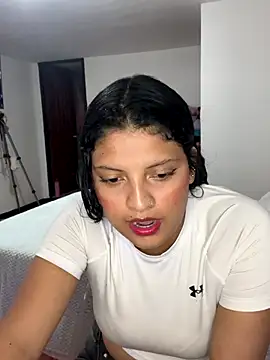 Snapshot of tati__22 chatting on 27, 9, 2025 tati  22 online show from 27, 9, 2025