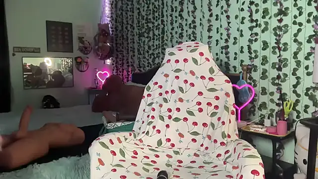 Snapshot of CherryBombBomb chatting on 1, 3, 2026 CherryBombBomb online show from 1, 3, 2026