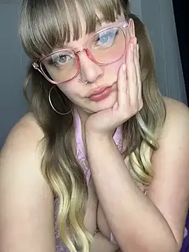 Snapshot of Lalalust69 chatting on 27, 12, 2024 Lalalust69 online show from 27, 12, 2024