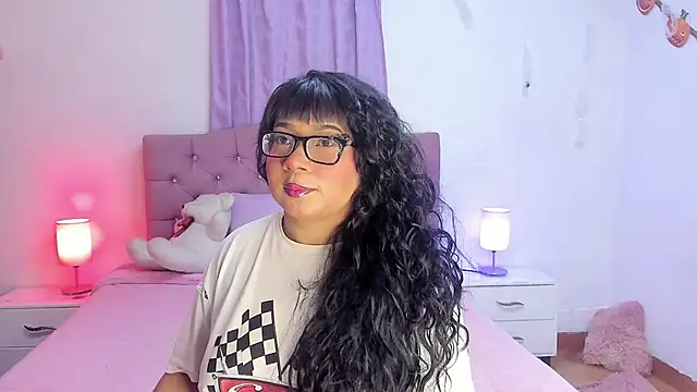 Latinabombsheell online show from 18, 11, 2025