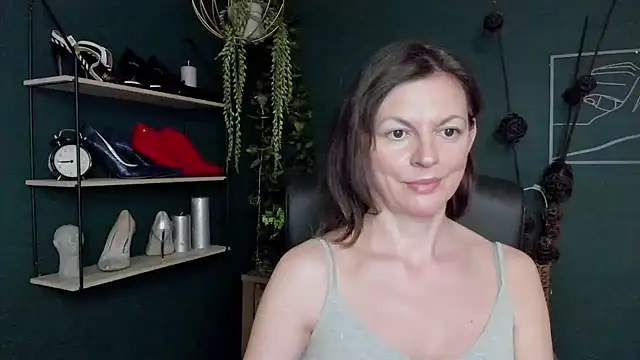 VivianWILD online show from 20, 3, 2025