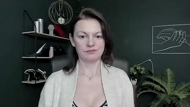 VivianWILD online show from 10, 2, 2026