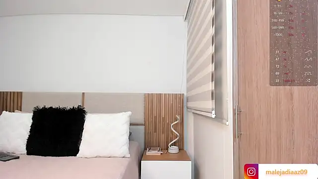 MalejaDiaz  online show from 7, 4, 2026