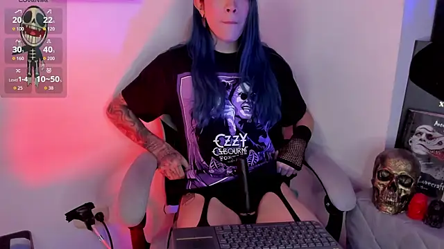 sofi pretty uwu- online show from 23, 6, 2026