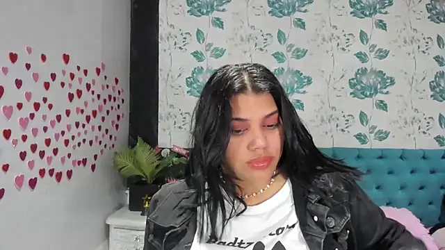 LindaBreeS online show from 18, 2, 2025