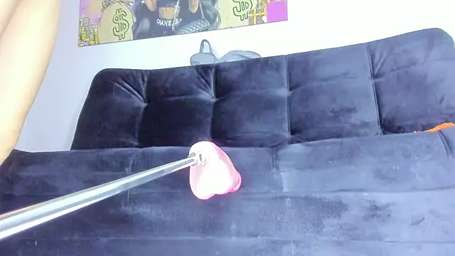 Ashley Miiller1 online show from 6, 3, 2026