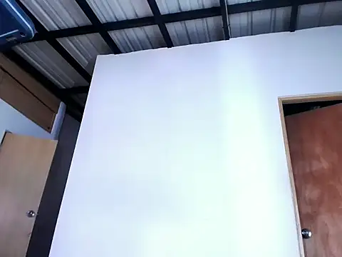 Snapshot of valeng_doll chatting on 4, 1, 2025 valeng doll online show from 4, 1, 2025