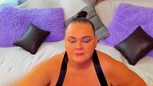 MilanaBiegert online show from 5, 10, 2025