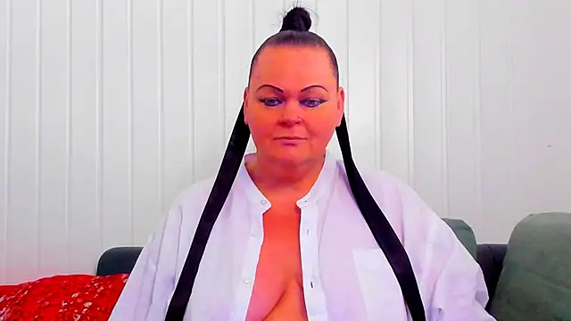 MilanaBiegert online show from 19, 2, 2026