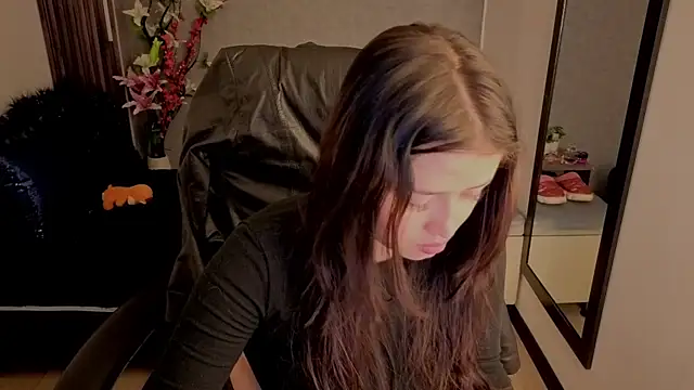 almma shy online show from 18, 10, 2025