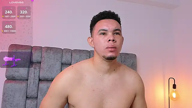 Snapshot of jhotta_fox chatting on 5, 6, 2026 jhotta fox online show from 5, 6, 2026