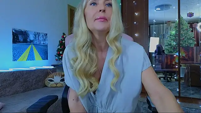 Snapshot of amelia_blondy chatting on 11, 1, 2025 amelia blondy online show from 11, 1, 2025