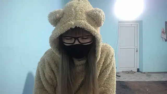 elllaaxx online show from 2, 2, 2025