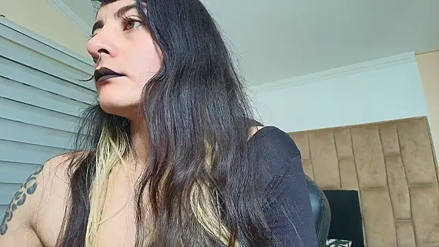 Naughty Kittenm online show from 11, 3, 2026