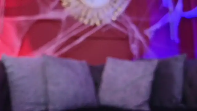 Julieta Russell online show from 20, 10, 2025