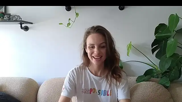 Mary Wet online show from 15, 7, 2026