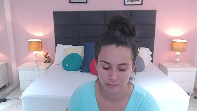 Snapshot of MadisonJenner chatting on 22, 1, 2025 MadisonJenner online show from 22, 1, 2025