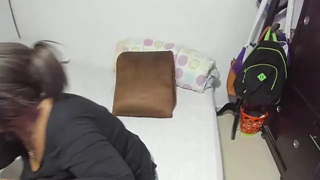 Mrs mommy  online show from 13, 2, 2025