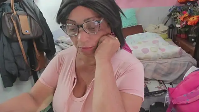 Mrs mommy  online show from 1, 6, 2026
