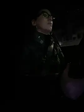 HotXMom online show from 11, 1, 2025