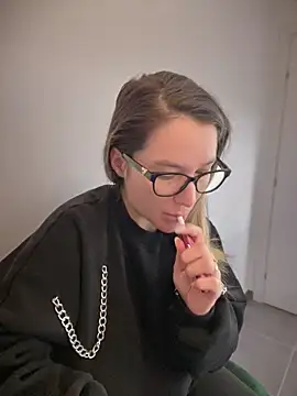 HotXMom online show from 15, 1, 2025