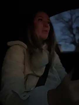 HotXMom online show from 28, 2, 2025