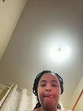 Snapshot of Linahlove chatting on 23, 7, 2026 Linahlove online show from 23, 7, 2026