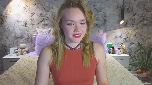 Aurora Golden1 online show from 28, 11, 2025