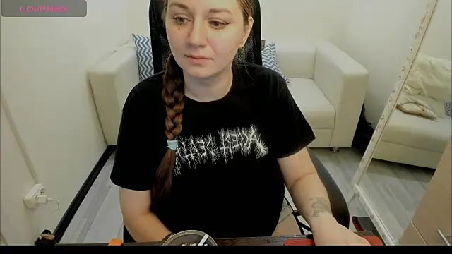 Snapshot of AlisaBacker chatting on 17, 1, 2025 AlisaBacker online show from 17, 1, 2025