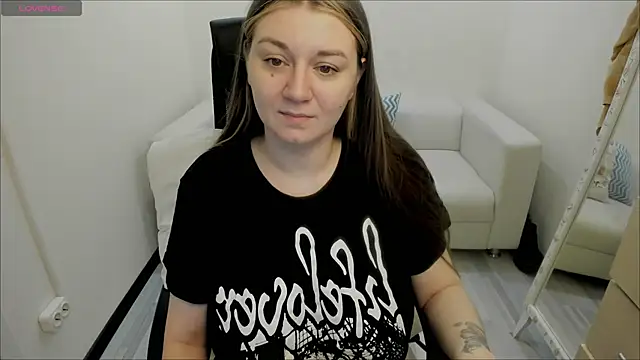 Snapshot of AlisaBacker chatting on 23, 1, 2025 AlisaBacker online show from 23, 1, 2025