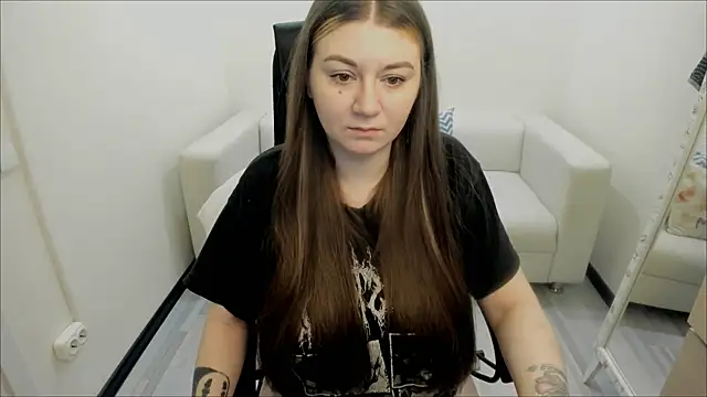 Snapshot of AlisaBacker chatting on 13, 3, 2025 AlisaBacker online show from 13, 3, 2025