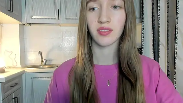 Snapshot of leslie_my_lovee chatting on 21, 11, 2025 leslie my lovee online show from 21, 11, 2025