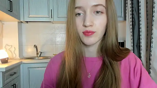 Snapshot of leslie_my_lovee chatting on 24, 11, 2025 leslie my lovee online show from 24, 11, 2025