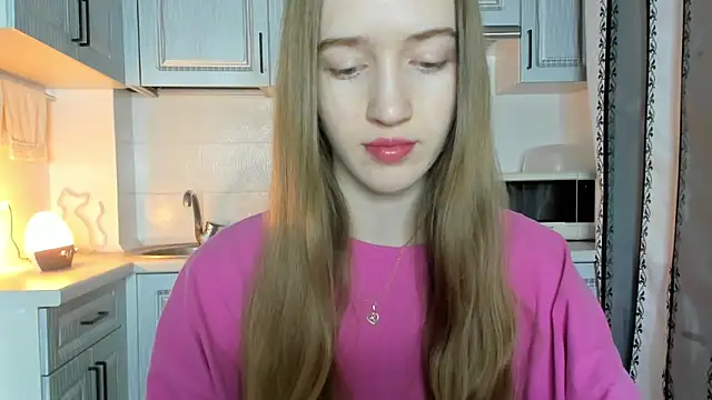 Snapshot of leslie_my_lovee chatting on 28, 11, 2025 leslie my lovee online show from 28, 11, 2025