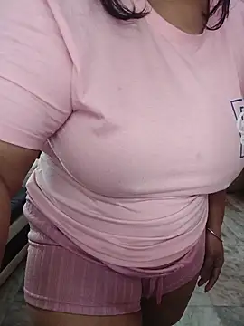 Snapshot of Ivy-09 chatting on 16, 2, 2026 Ivy-09 online show from 16, 2, 2026