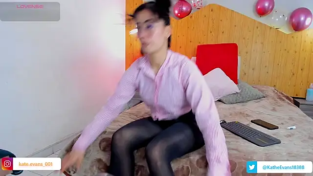 kate evans1 online show from 17, 9, 2025