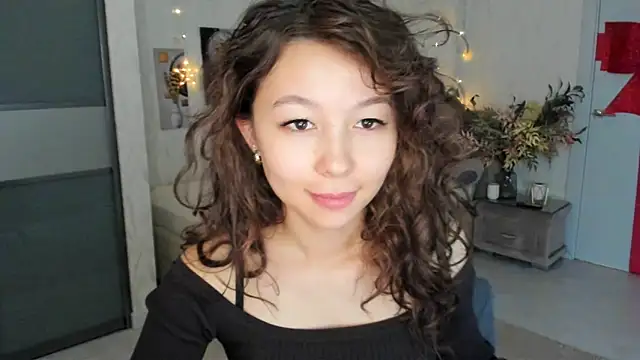 AgnieszkaBanana online show from 8, 3, 2025