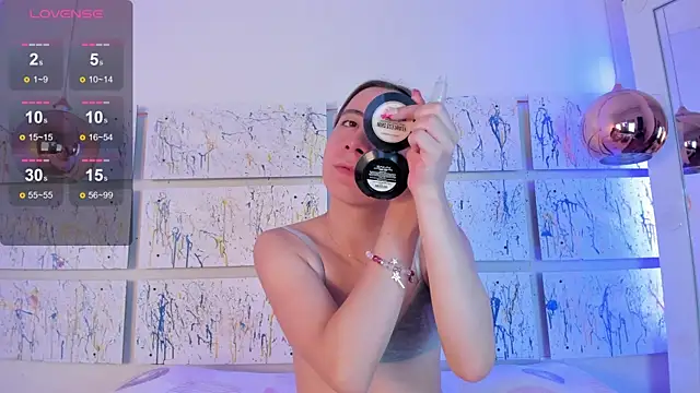 Miiaa doll online show from 25, 1, 2025