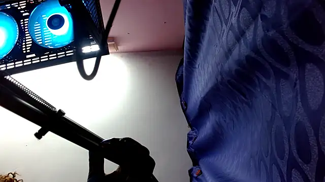 420viol3ta  online show from 5, 3, 2025