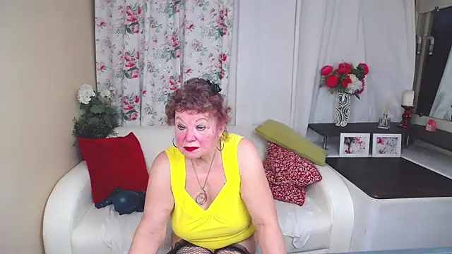 Snapshot of YourHotGranny chatting on 14, 1, 2025 YourHotGranny online show from 14, 1, 2025