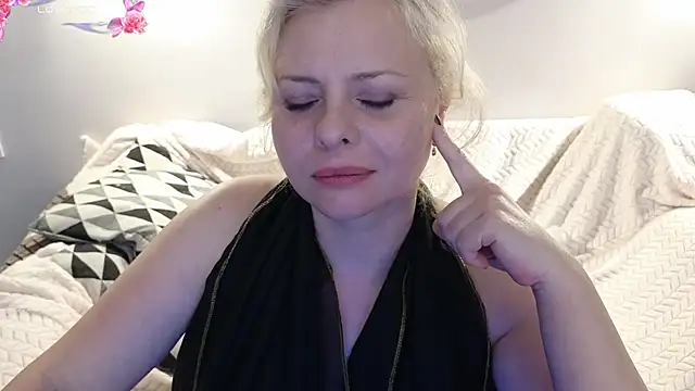 Snapshot of Gray_swann chatting on 7, 3, 2025 Gray swann online show from 7, 3, 2025