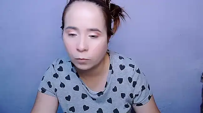 Snapshot of SubLayla01 chatting on 8, 1, 2025 SubLayla01 online show from 8, 1, 2025