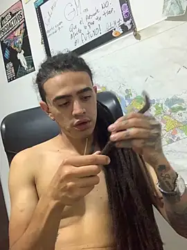 Snapshot of JovenDesobediente chatting on 11, 9, 2025 JovenDesobediente online show from 11, 9, 2025