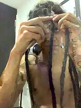 Snapshot of JovenDesobediente chatting on 30, 9, 2025 JovenDesobediente online show from 30, 9, 2025