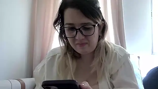 amooraaamoon online show from 8, 10, 2025