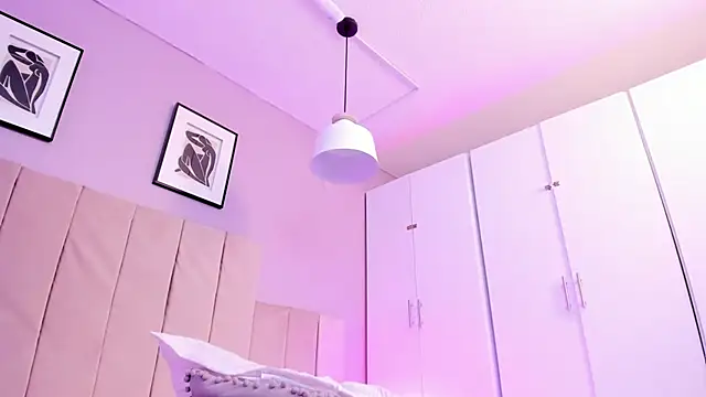 April bowie online show from 12, 3, 2025