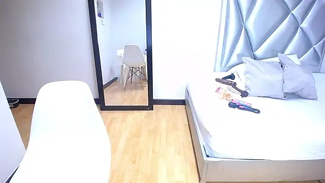 exotic karmella online show from 20, 3, 2025