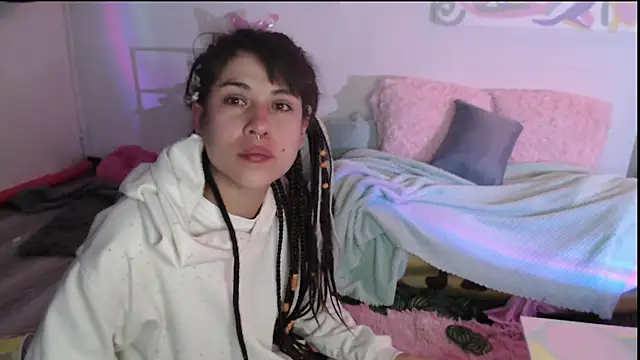 Snapshot of Hellen_dumont chatting on 18, 6, 2026 Hellen dumont online show from 18, 6, 2026