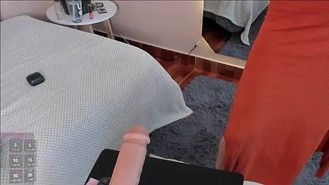 angieebaezz online show from 13, 12, 2024